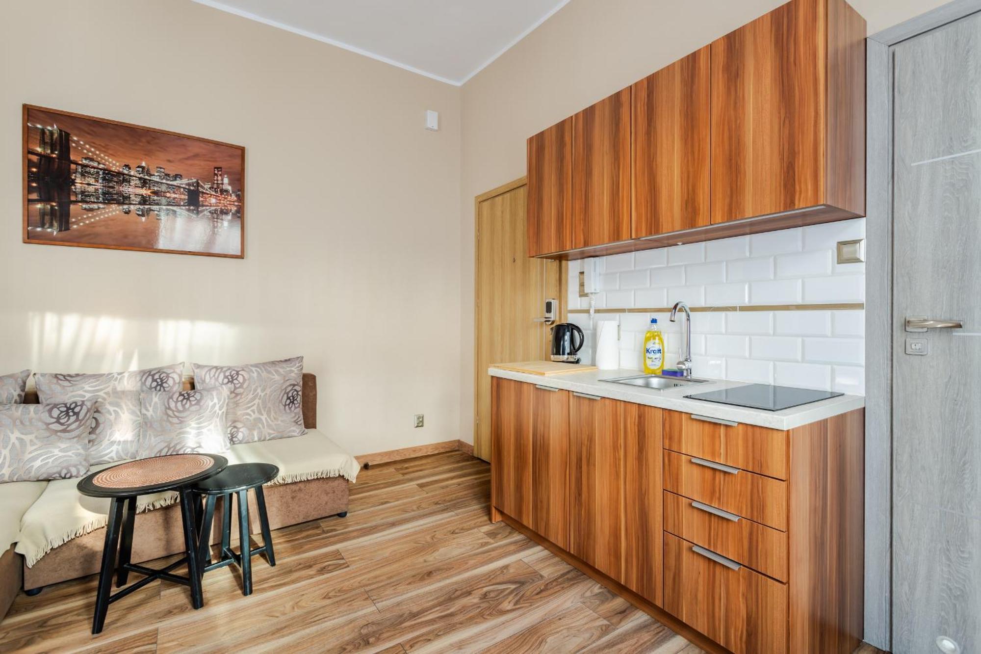 Functional And Comfortable Very Berry Studios In Poznan By Noclegi Renters Luaran gambar