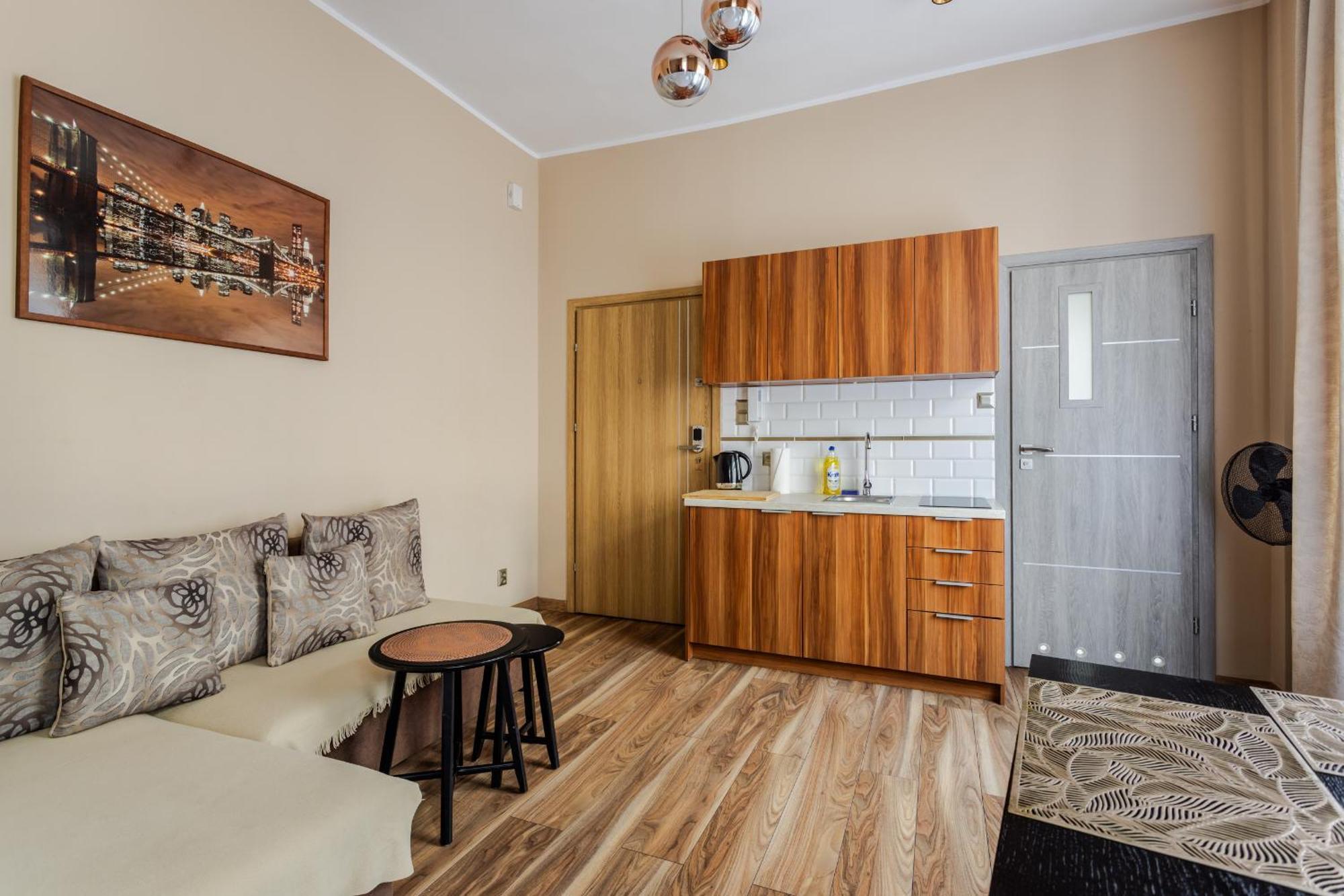 Functional And Comfortable Very Berry Studios In Poznan By Noclegi Renters Luaran gambar