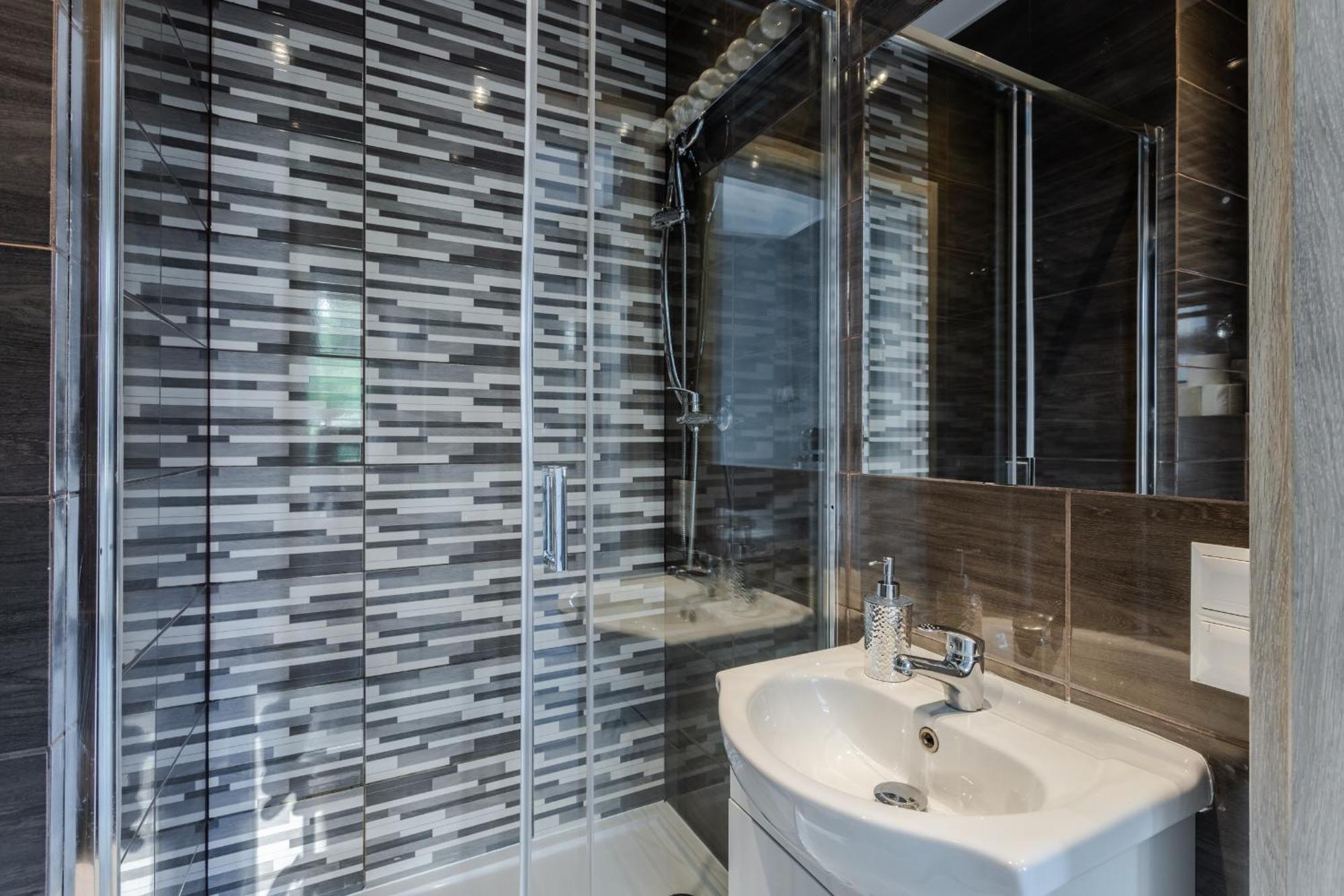 Functional And Comfortable Very Berry Studios In Poznan By Noclegi Renters Luaran gambar