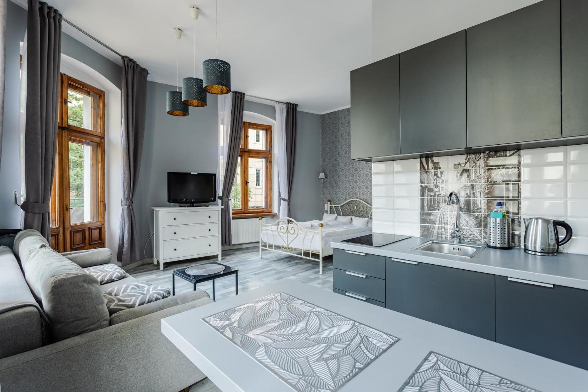 Functional And Comfortable Very Berry Studios In Poznan By Noclegi Renters Luaran gambar